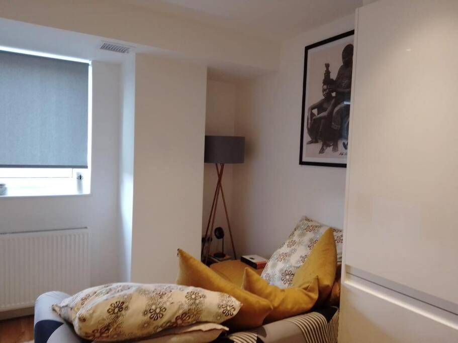 Whole Apartment 5 Mins To East Croydon & Concierge Londen Buitenkant foto