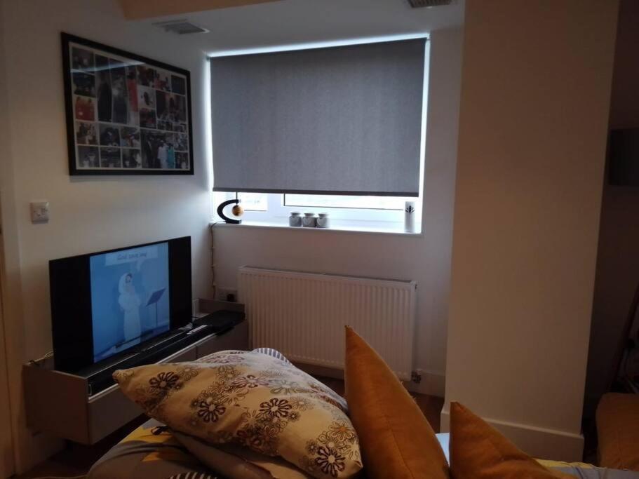 Whole Apartment 5 Mins To East Croydon & Concierge Londen Buitenkant foto